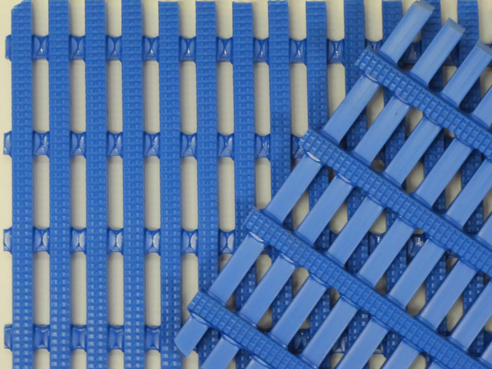 Anti Slip Safety Floor Mat for Wet Area - PVC - 900 x 1200mm - Blue